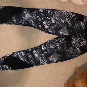 Black and white leggings
